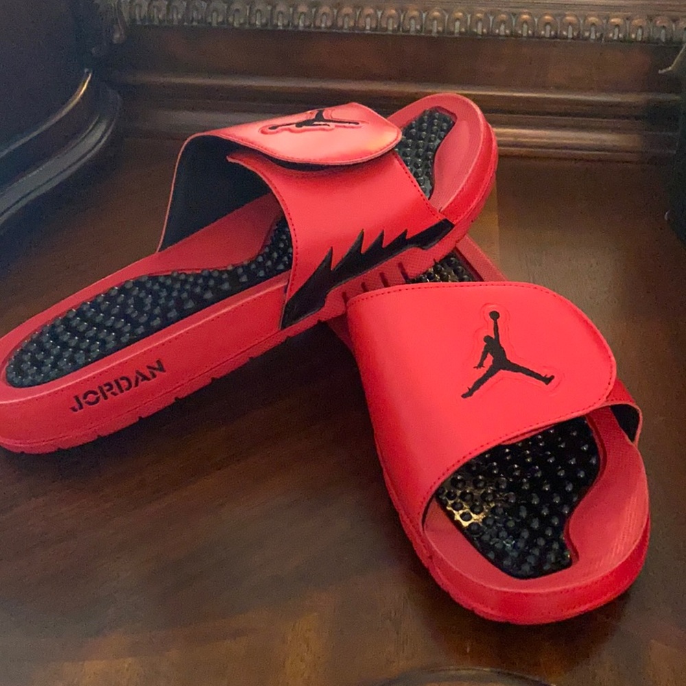 Jordan Hydro V Retro Red Slides